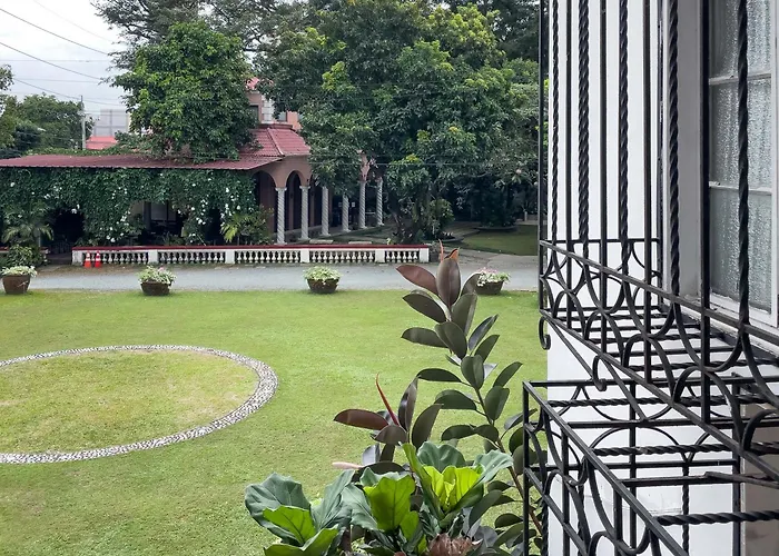 Apartment Miranamin Nest Kamantigi - Two Bed In Historic With Luxury Indoor Plunge Pool, Garden Access, Self-service Breakfast, Guest Kitchen, Pet-friendly *