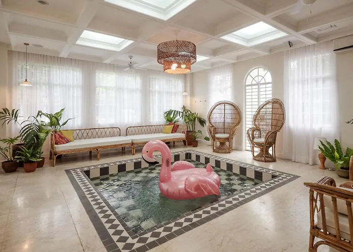 Apartment Miranamin Nest Kamantigi - Two Bed In Historic With Luxury Indoor Plunge Pool, Garden Access, Self-service Breakfast, Guest Kitchen, Pet-friendly Manila